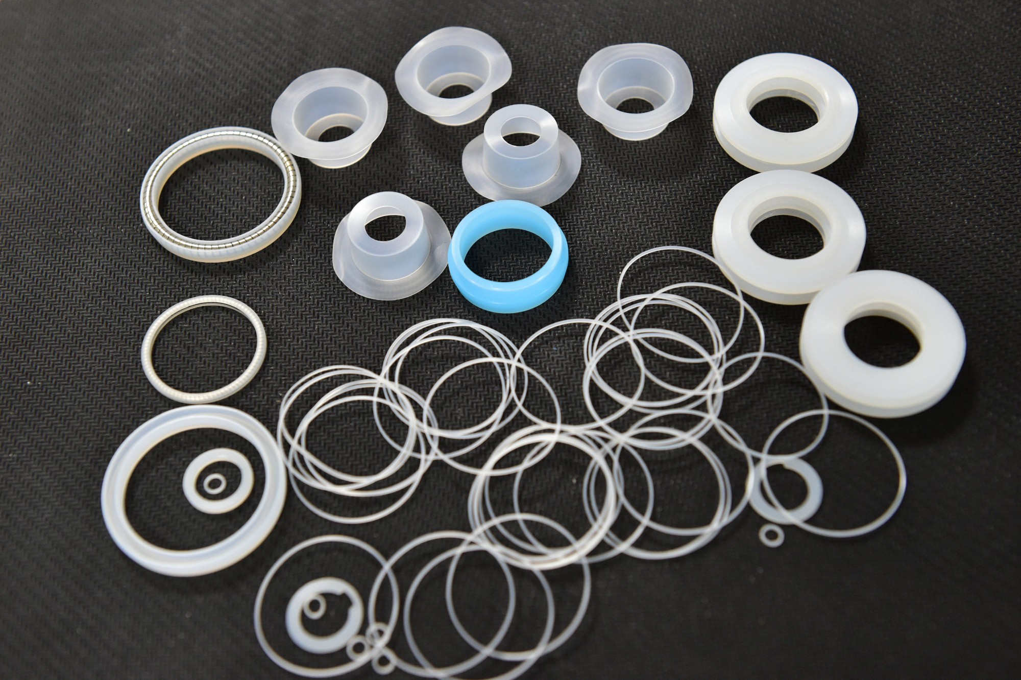 超高分子量聚乙烯（UHMWPE）作為密封材料有哪些優(yōu)點？